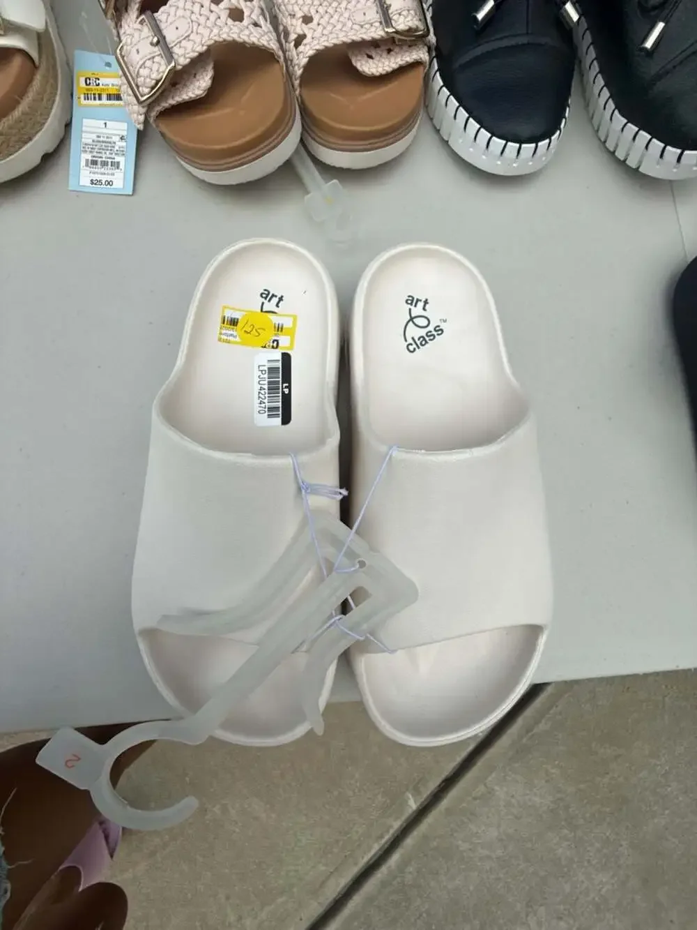 Art Class Kids' Edie Platform Slide Sandals Off-White Size 2